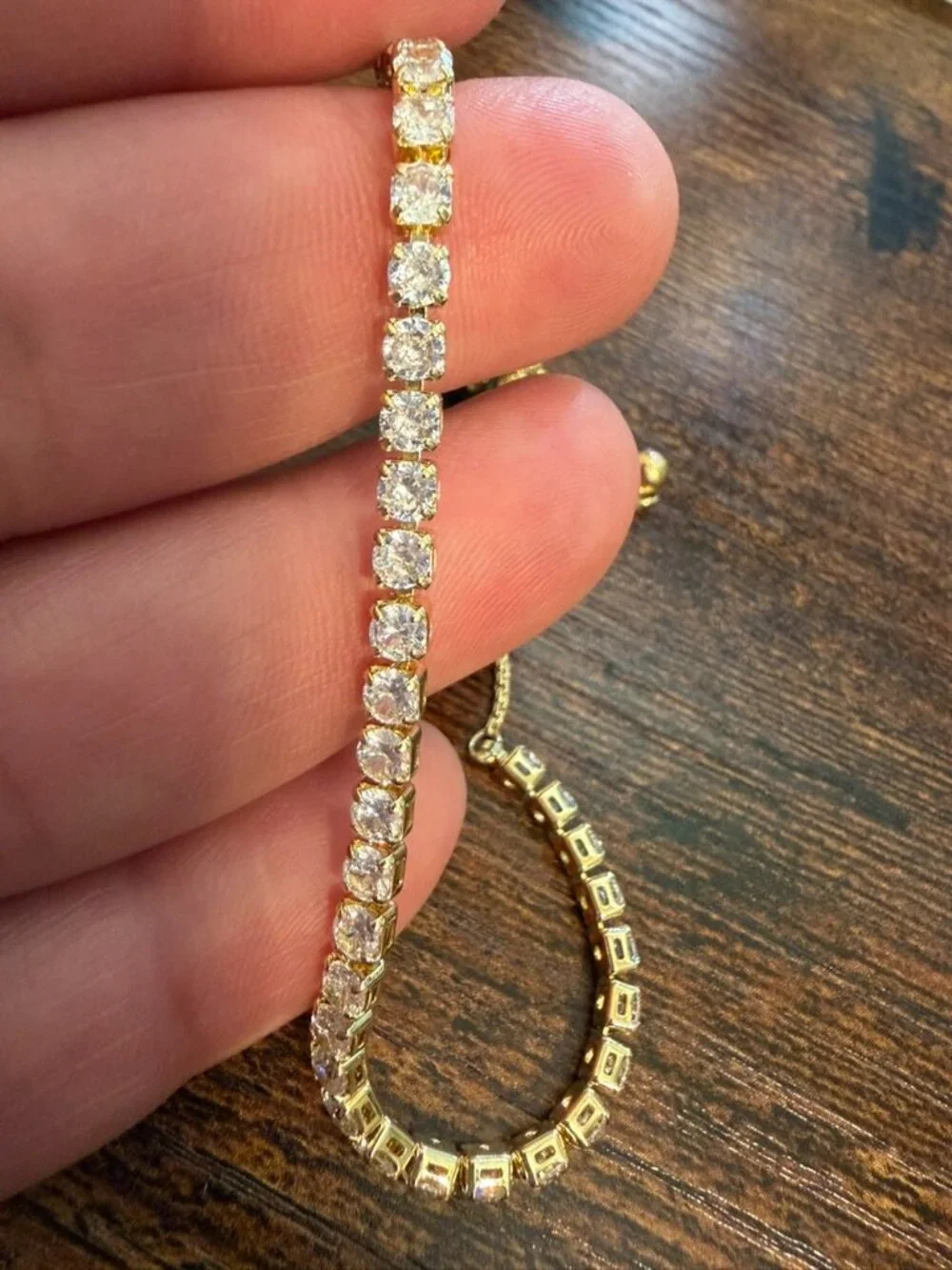 Elegant Adjustable Gold-Tone Tennis Bracelet – Sparkling Cubic Zirconia – Chic S
